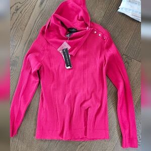 Investements NWT Pink Sweater with Button Detail Size M